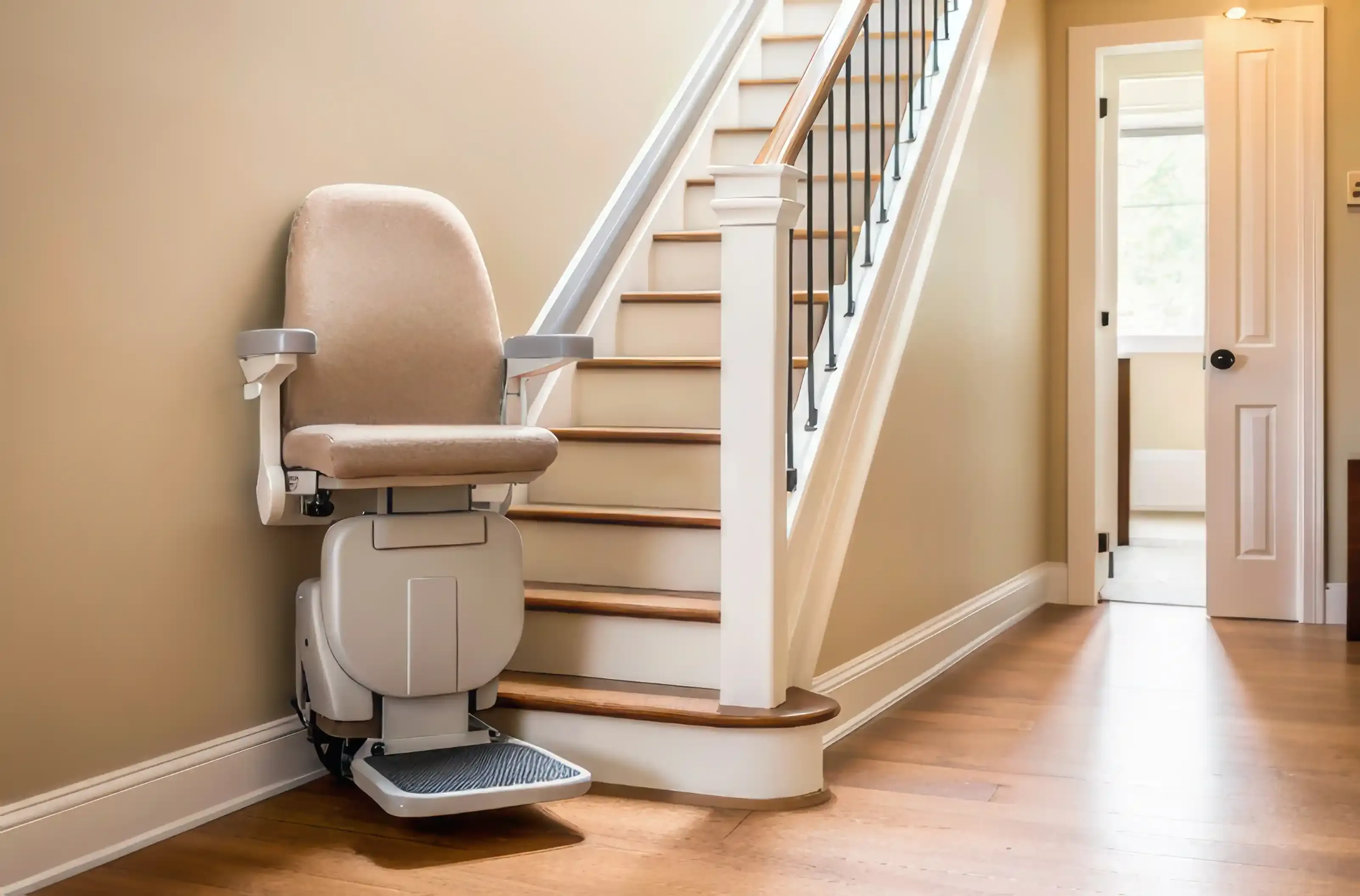 Image pose monte escalier 3 monte escalier access