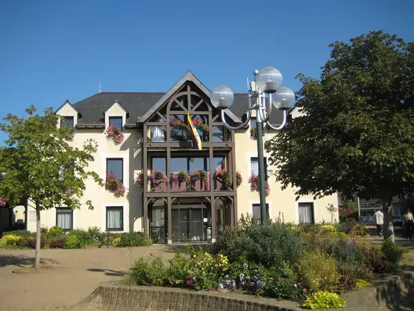 Monte Escalier Access Pose monte escalier Acigné
