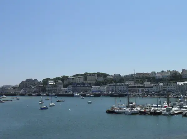 Monte Escalier Access Pose monte escalier Audierne