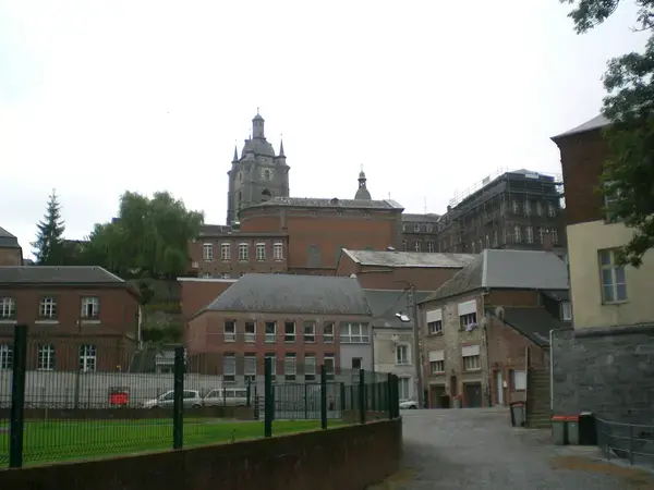Monte Escalier Access Pose monte escalier Avesnes-sur-Helpe