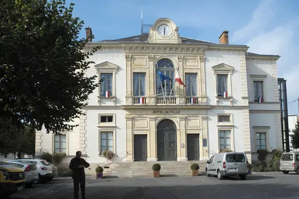 Monte Escalier Access Pose monte escalier Coulommiers