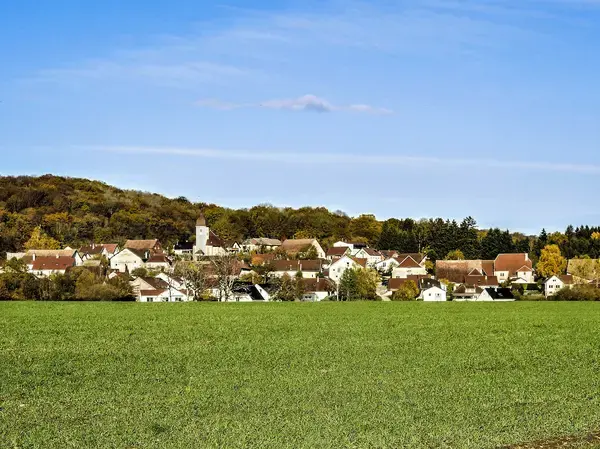 Monte Escalier Access Pose monte escalier Gennes