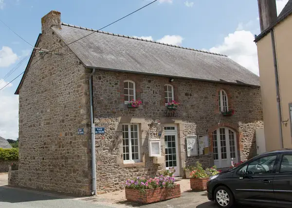 Monte Escalier Access Pose monte escalier Gesnes