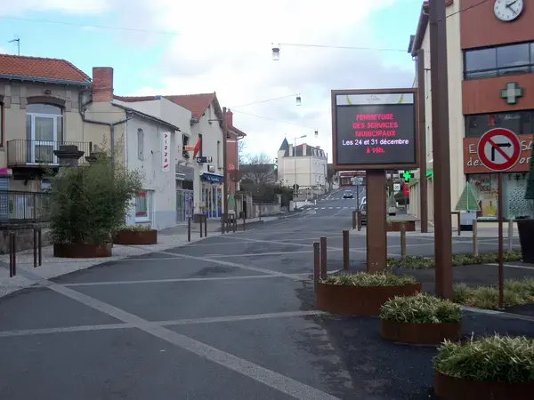 Monte Escalier Access Pose monte escalier Le Cendre