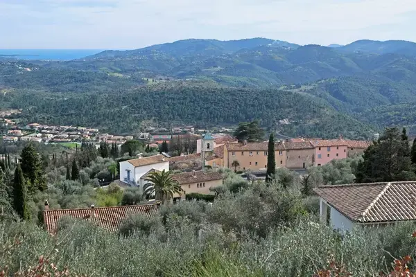 Monte Escalier Access Pose monte escalier Le Tignet