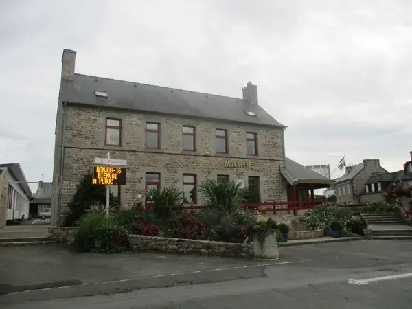 Monte Escalier Access Pose monte escalier Ploumagoar