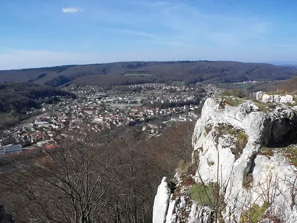 Monte Escalier Access Pose monte escalier Pont-de-Roide-Vermondans