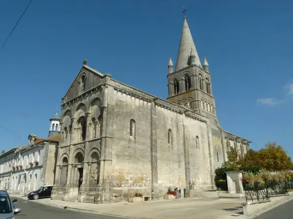 Monte Escalier Access Pose monte escalier Roullet-Saint-Estèphe