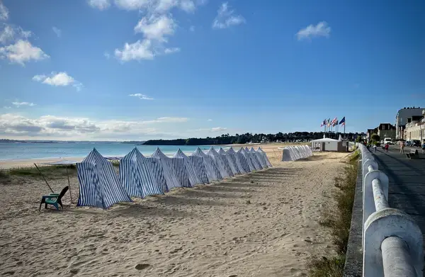 Monte Escalier Access Pose monte escalier Saint-Cast-le-Guildo