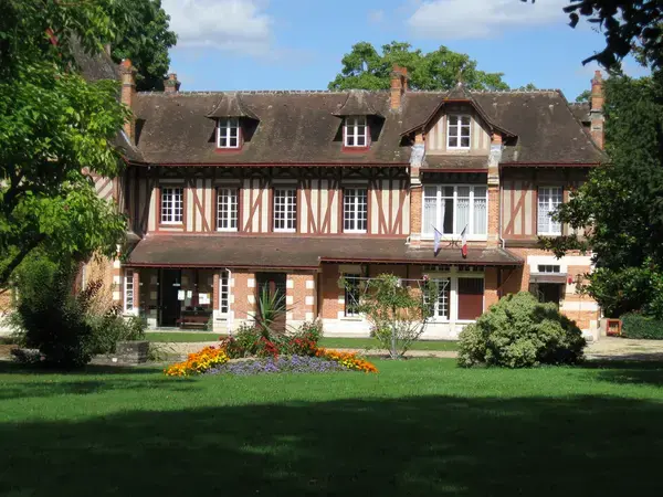Monte Escalier Access Pose monte escalier Saint-Hilaire-Saint-Mesmin