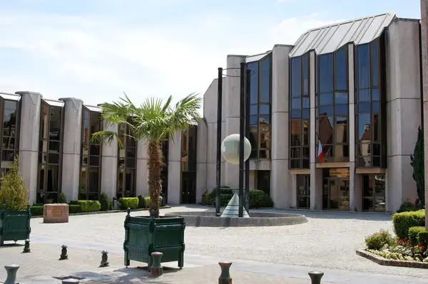 Monte Escalier Access Pose monte escalier Thiais