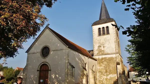 Monte Escalier Access Pose monte escalier Varennes-Vauzelles